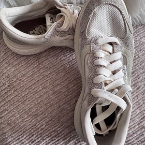 Vans ultra range off the wall